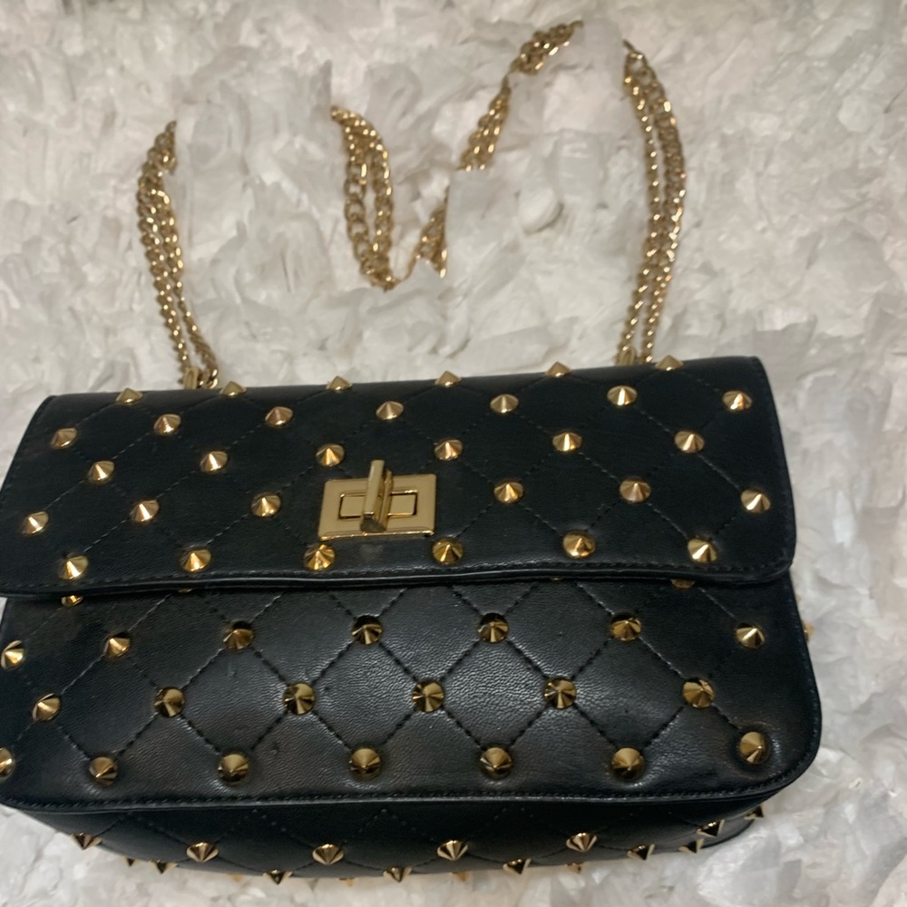 Black rockstud gold purse - Picture 4 of 7
